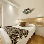 Апартаменты Casaviva - Elegant Retreat In *