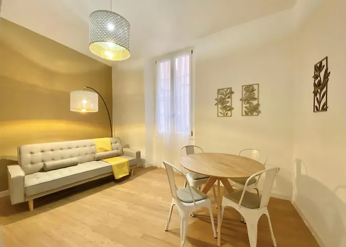 Casaviva - Elegant Retreat In *