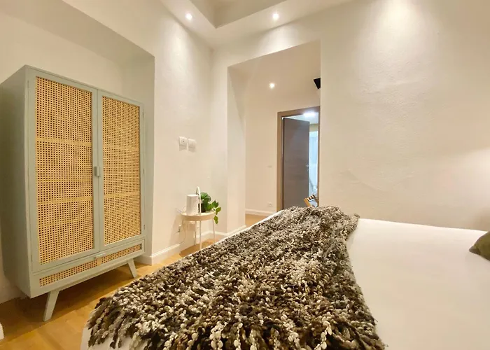 Casaviva - Elegant Retreat In