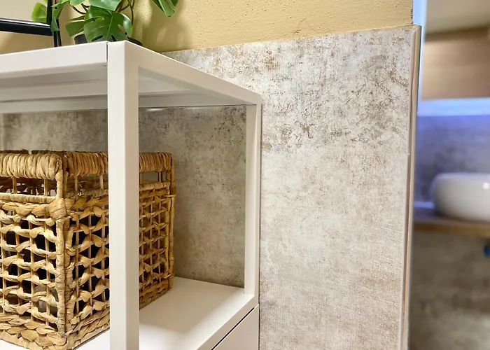 Casaviva - Elegant Retreat In Appartamento